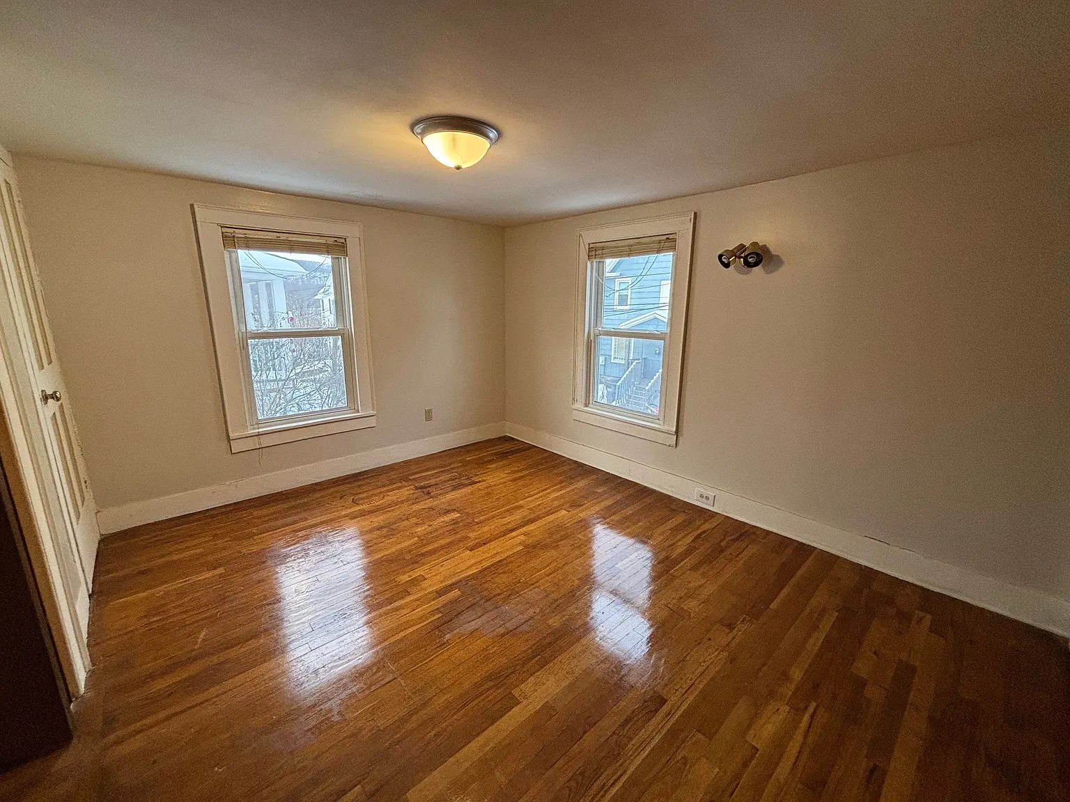 2 bed, 1.0 bath, 1150 sqft, $1,375 — Photo 4