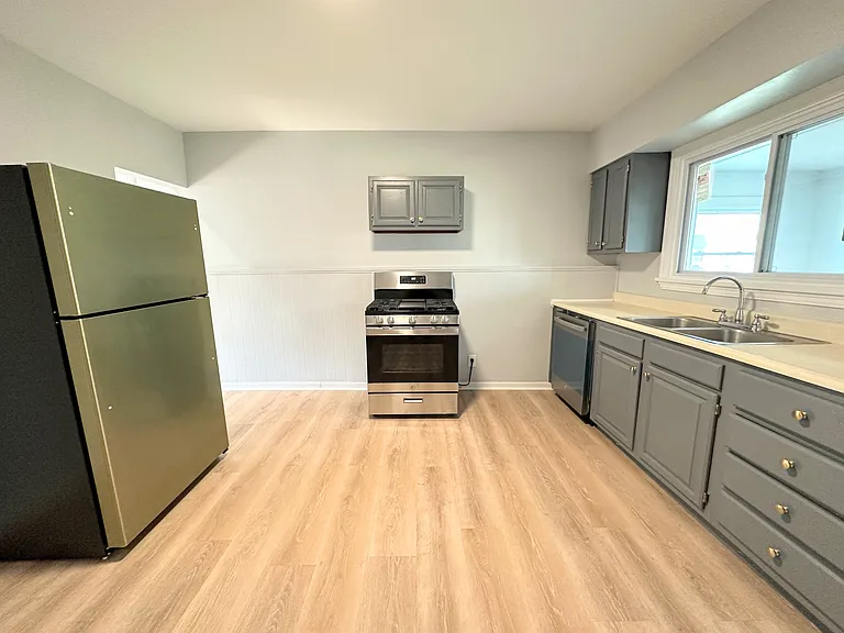207 Mary St — Photo 7
