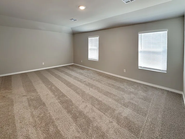 2932 Firefly Dr — Photo 8