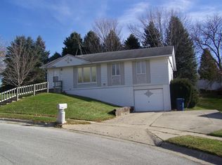 1210 Denison St, Denison, IA 51442