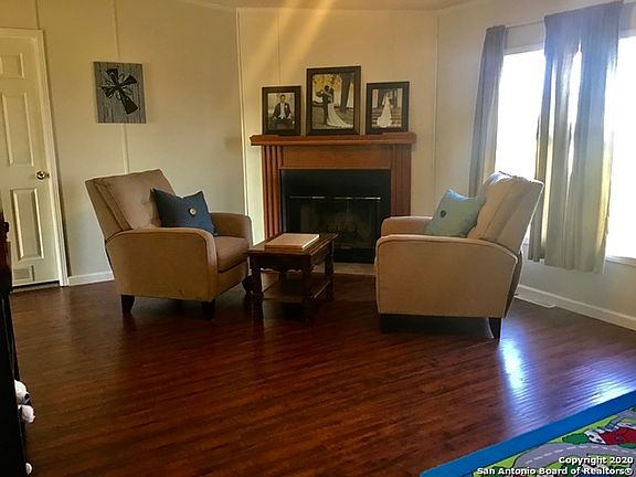 3rd image of 454 Homecrest Dr