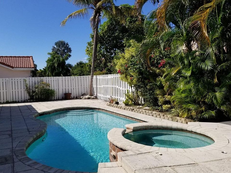 1st image of 1473 NW 129th Ter