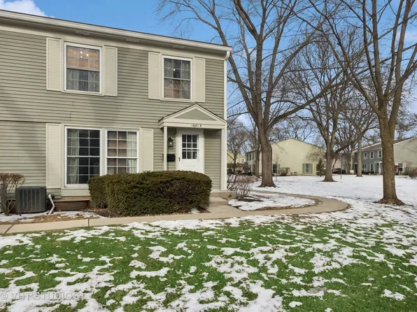 1681 Ashburn Ct APT B, Wheaton, IL 60189