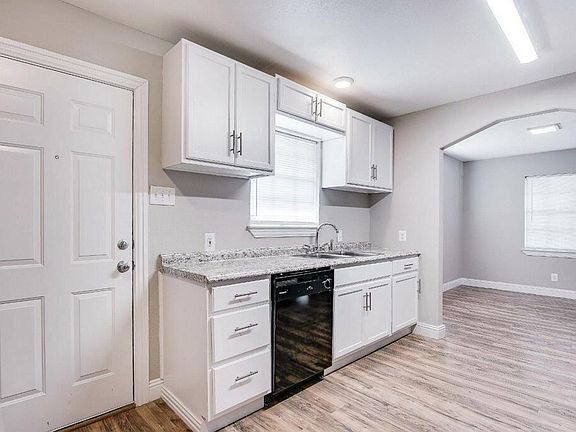 4th image of 7200 Karen Dr