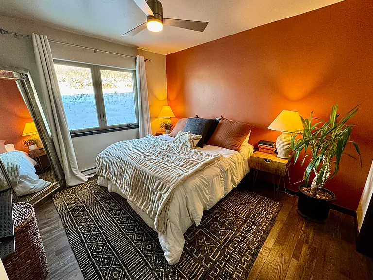 320 Fox Springs Cir #201 — Photo 3