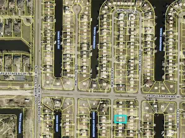 731 NW 38th Pl, Cape Coral, FL 33993