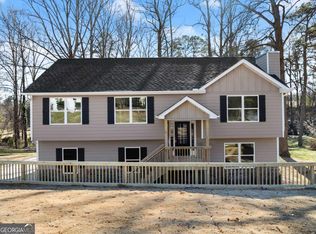 171 Hillcrest Dr, Commerce, GA 30529