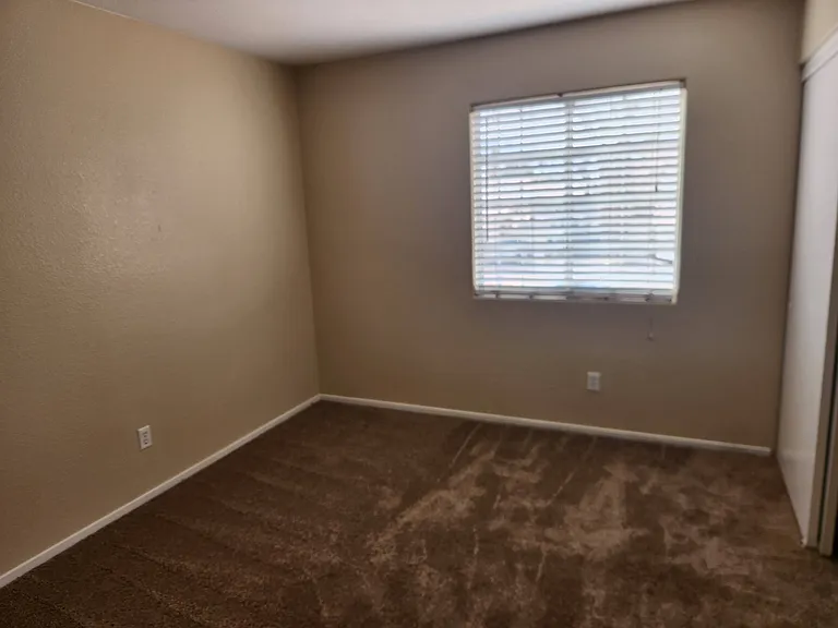 5724 Royal Castle Ln — Photo 17