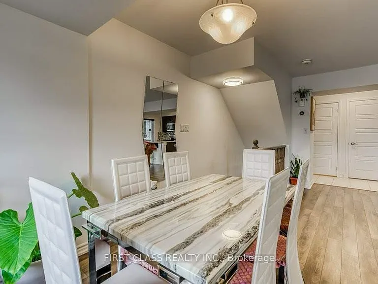 629 Laking Ter — Photo 10