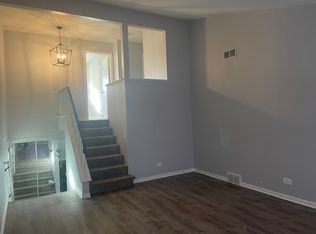 9241 Barberry Ln, Des Plaines, IL 60016