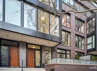 204 N Park Dr, Chicago, IL 60601