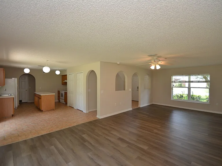47 Buttermill Dr — Photo 6