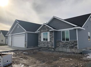 1475 N Blue Grass Ln, Idaho Falls, ID 83401