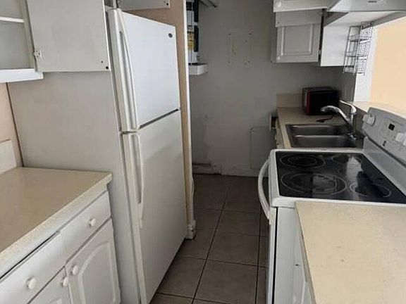 4th image of 4425 TREEHOUSE Lane #29F