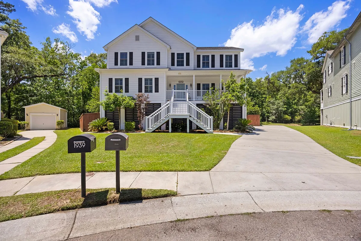 Unit Photo - 1939 Chestnut Oak Ln