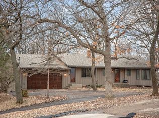 590 N Owasso Blvd, Shoreview, MN 55126