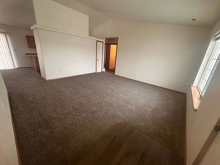7820 Three Rivers Dr — Photo 15