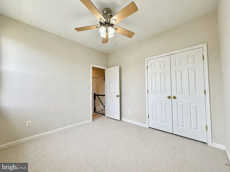 12434 Iona Sound Dr — Photo 17