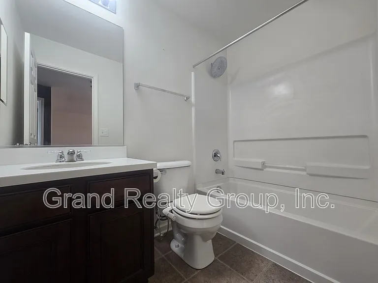 376 S Jade Ln — Photo 11