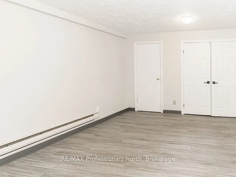 140 Elder St — Photo 15
