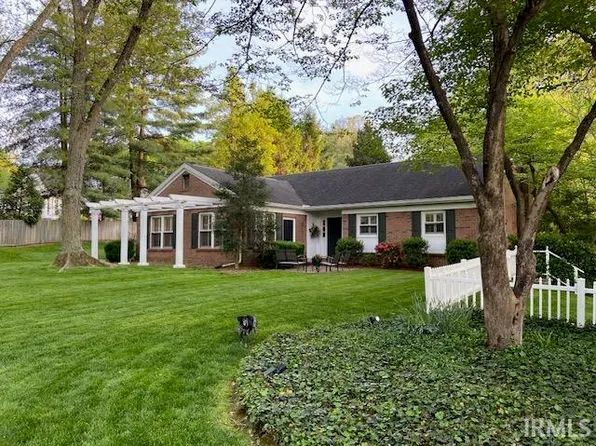 701 Pfeiffer Rd, Evansville, IN 47711