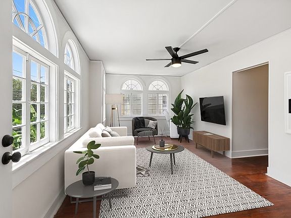 5th image of 1030 Short St #D