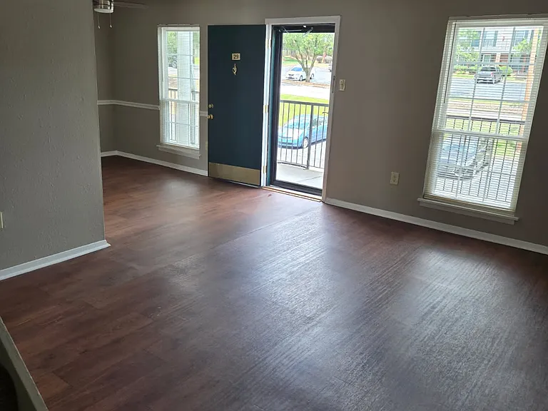 900 Mountain Creek Rd #B29 — Photo 1