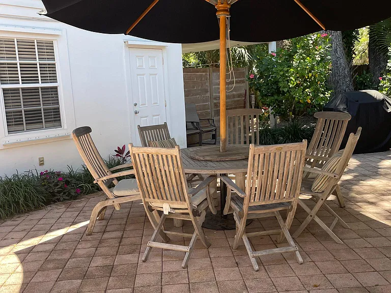 746 Azalea Ln — Photo 21