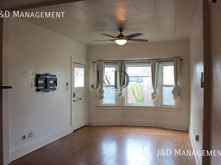 4485 Park Blvd #A — Photo 2