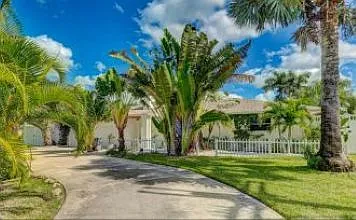 7219 Westmoreland Dr
