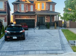 6 Jenna Ct, Brampton, ON L6R3P5