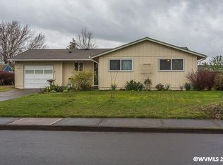 533 Maple Dr, Independence, OR 97351
