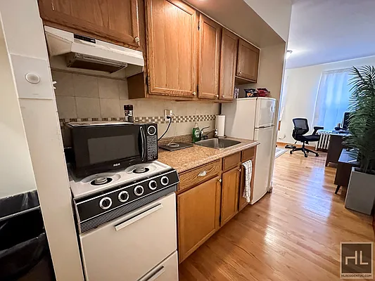 Rented by Highline Residential | media 12