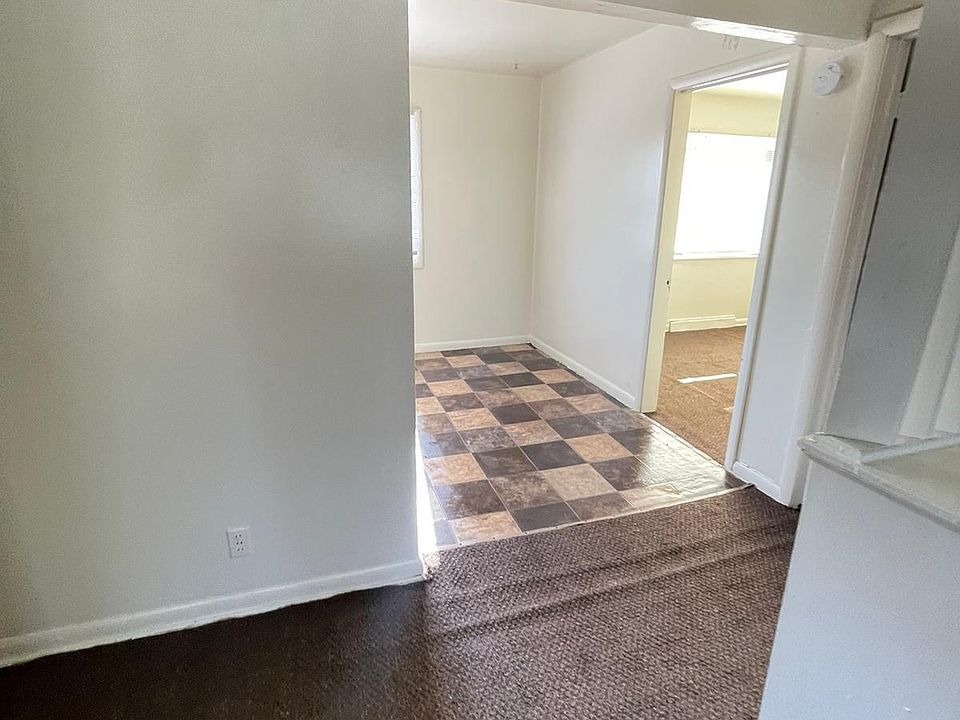 8023 W Thurston Ave 4, Milwaukee, WI 53218 Zillow