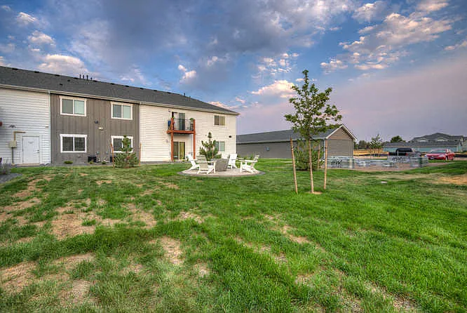 Poudre Trails Apartments — Photo 8