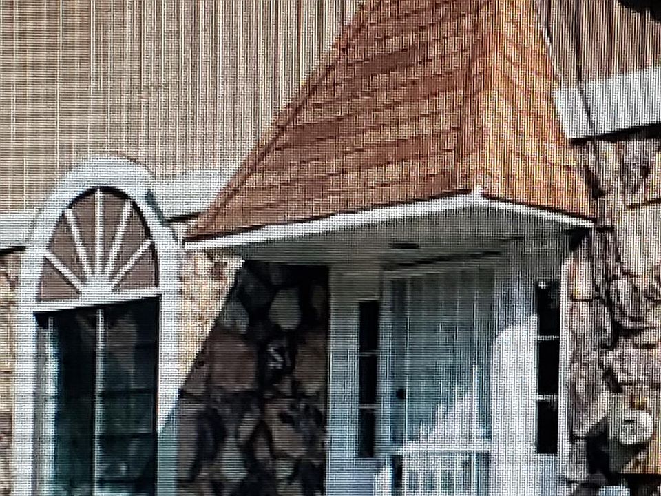 1st image of 1102 Stewart Pl #1102
