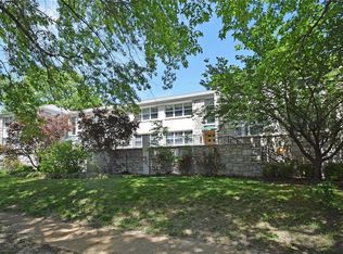 7569 Buckingham Dr APT 4, Saint Louis, MO 63105