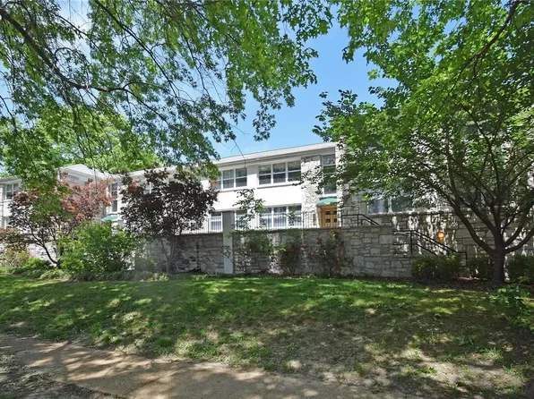 7569 Buckingham Dr APT 4, Saint Louis, MO 63105