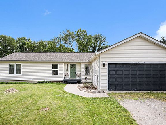 2nd image of 69867 Pamela Dr
