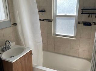8 4th St APT B, New Brunswick, NJ 08901