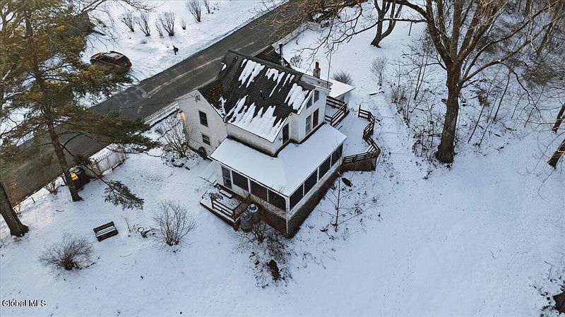 4th image of 64 Putnam Road
