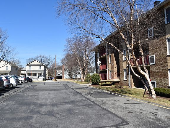 4th image of 4707 Tecumseh St APT 101