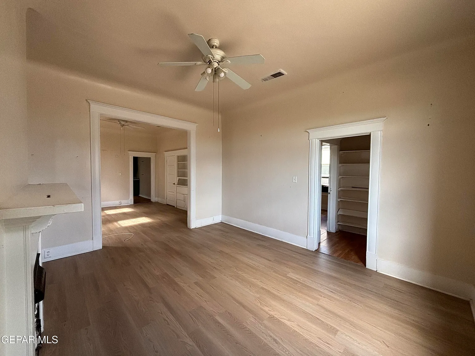 2 bed, 1.0 bath, 900 sqft, $1,200 — Photo 4