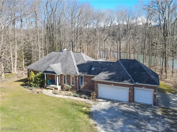 2649 Dodd Rd, Willoughby, OH 44094