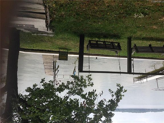 3rd image of 161 Forest St