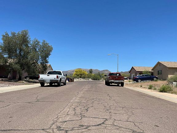 5th image of 518 W Hartford Rd