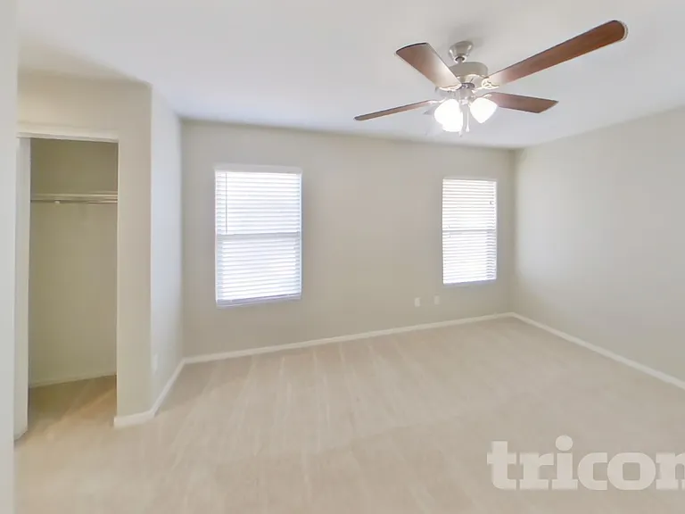 6421 W Harwell Rd — Photo 8