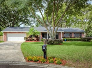 1533 Highcrest Cir, Valrico, FL 33596