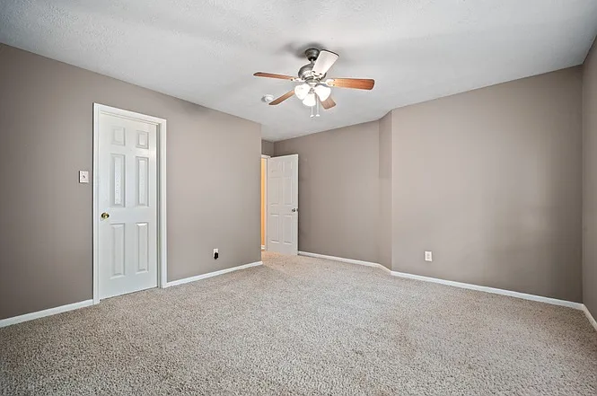 16438 Beewood Glen Dr — Photo 5