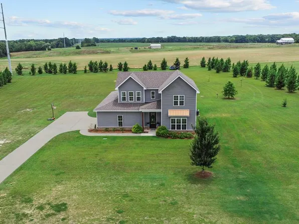 2950 State Highway 134 Hwy E, Headland, AL 36345